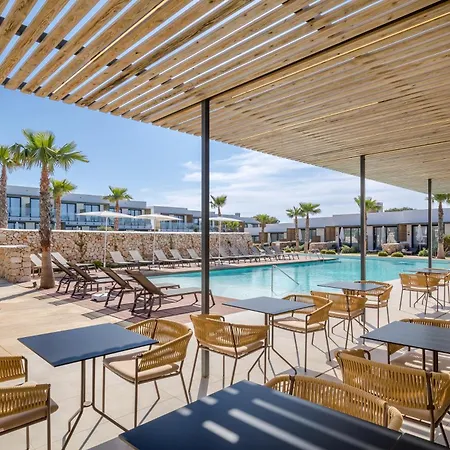 מלון Barcelo Nura 5*