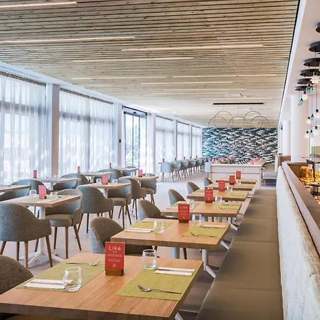 מלון Barcelo Nura 5*