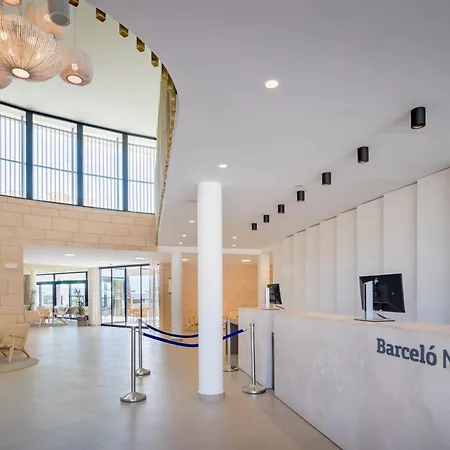 מלון Barcelo Nura 5*