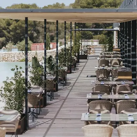 מלון Barcelo Nura 5*