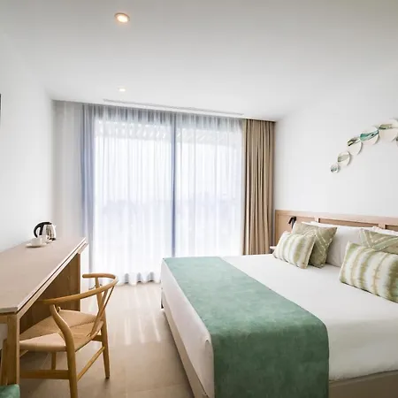 Barcelo Nura Hotell
