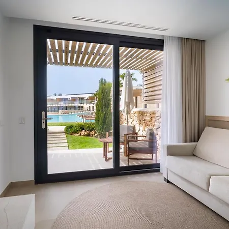 Barcelo Nura سانت يويس