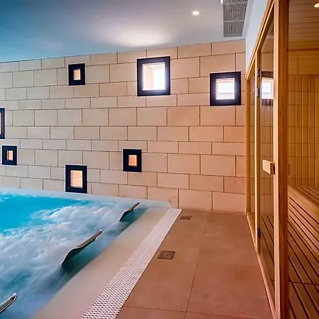 Barcelo Nura 5*