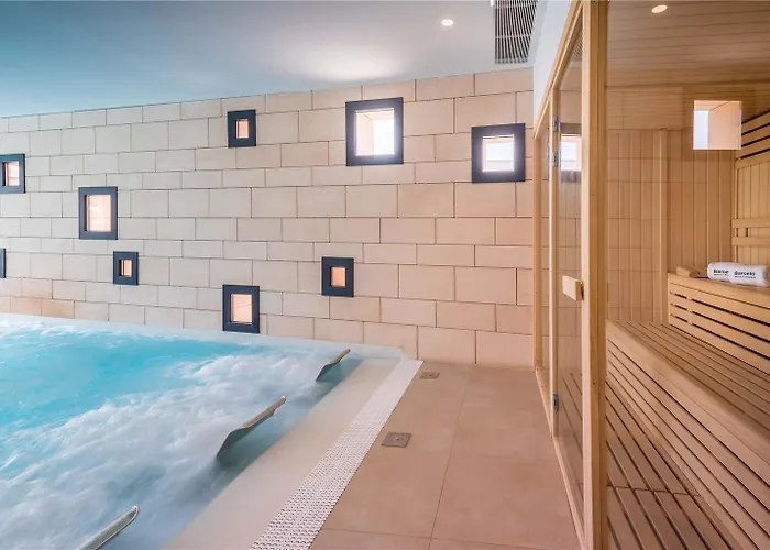 Hotel Barcelo Nura 5*