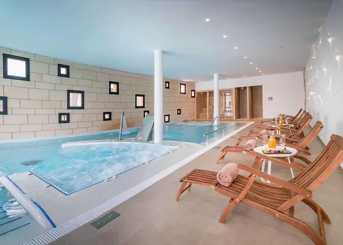 Hotel Barcelo Nura 5*