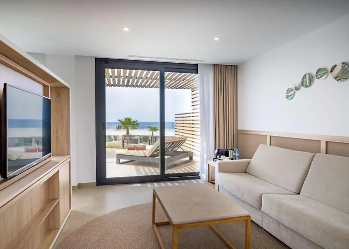 Hotel Barcelo Nura 5*